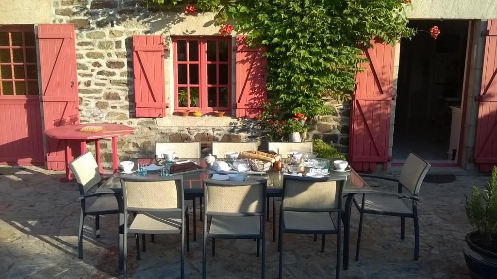 Au Jardin D'Eloise Bed & Breakfast Tremereuc Eksteriør bilde