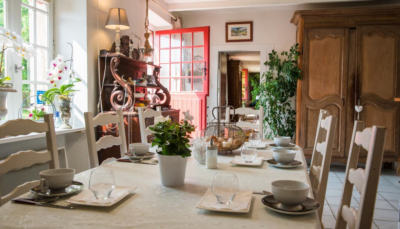 Au Jardin D'Eloise Bed & Breakfast Tremereuc Eksteriør bilde